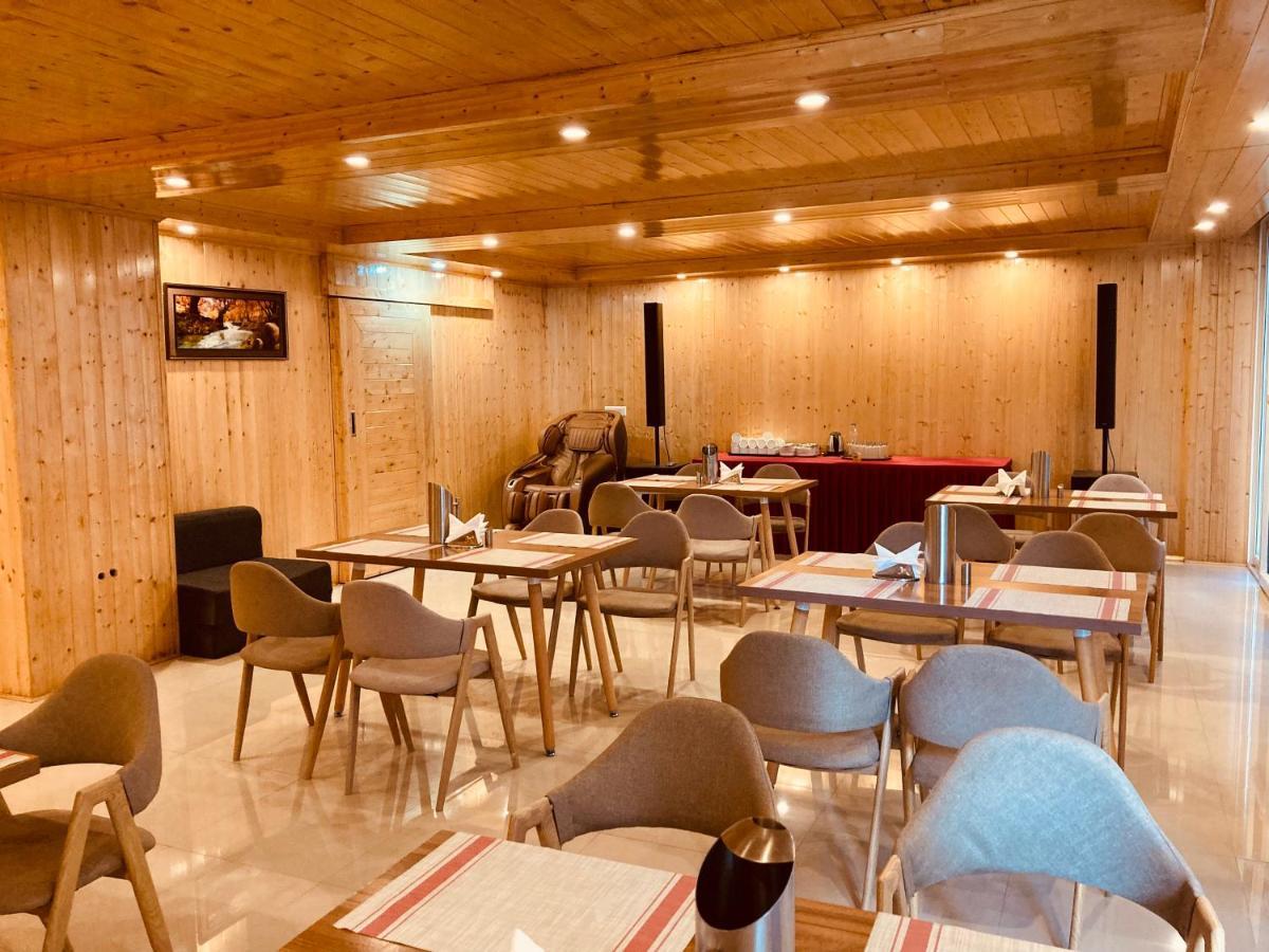 Winterline Resort Near Mall Road Manali - Centrally Heated & Air Cooled Exterior foto